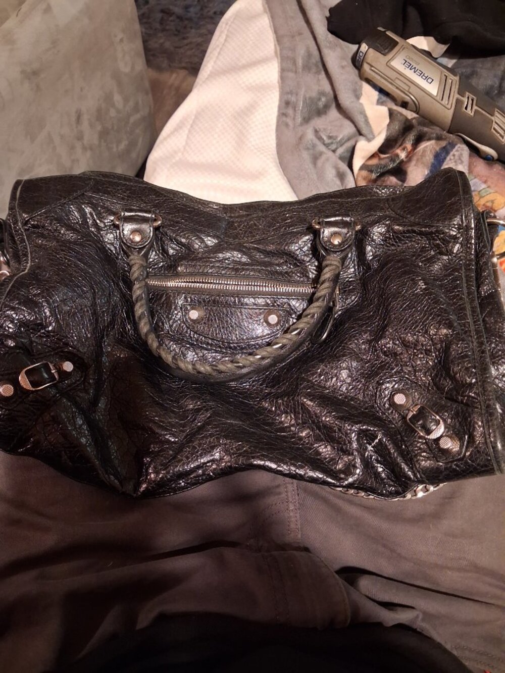 Handbag - Picture 3 of 5